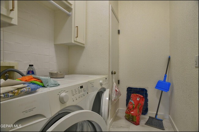 Building Photo - 237 N Alto Mesa Dr