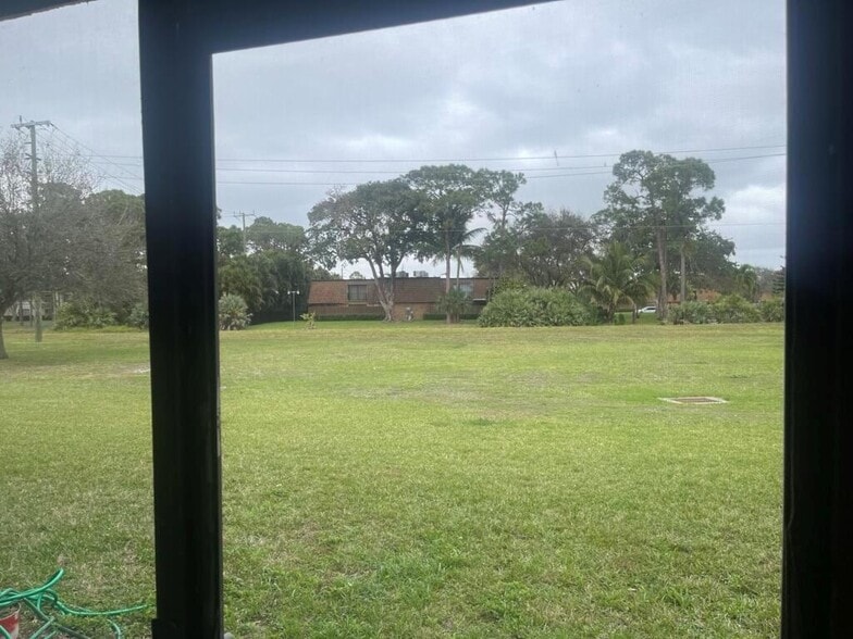 Building Photo - 4259 Oak Terrace Dr