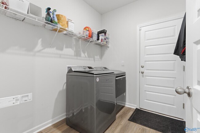 Building Photo - 344 Sandy Oak Dr