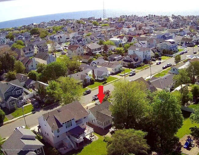 Building Photo - 429 Euclid Ave