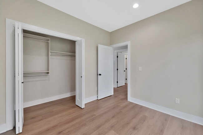 Building Photo - 333 Turnpike Rd