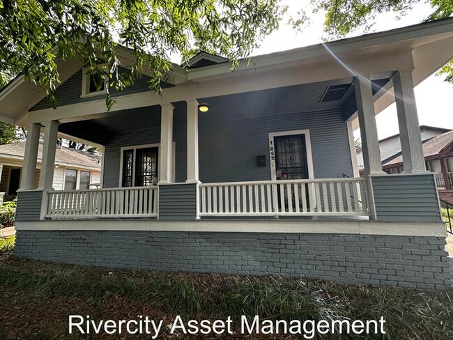 Primary Photo - This Is A Home You Want To See!!!!! Bonus ...