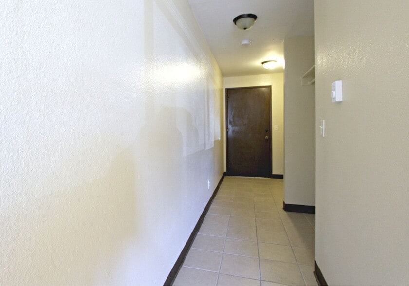 Interior Photo - Landmarc - Studios