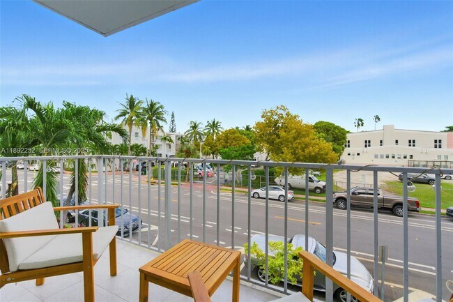 Building Photo - 1428 Euclid Ave