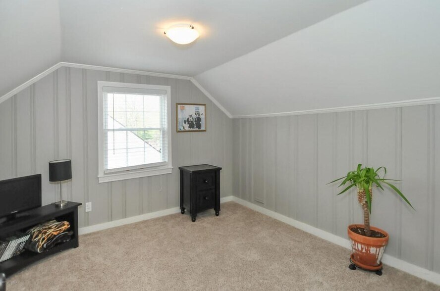 Building Photo - 516 Virginia Ave