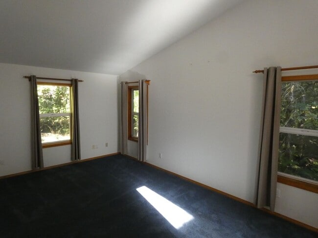 Building Photo - APPLICATION PENDING - *PNW Delight**