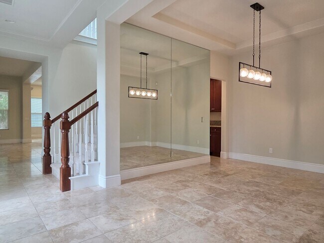 Building Photo - Stunning Spanish Colonial Home in the La C...