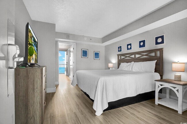 Building Photo - 7200 N Ocean Blvd