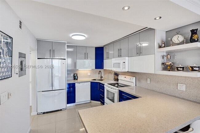 Building Photo - 2401 S Ocean Dr