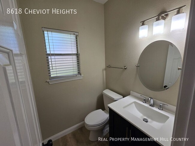 Building Photo - 8618 Cheviot Heights