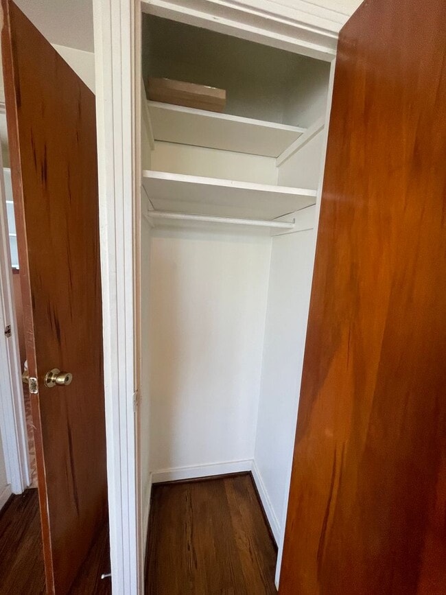 Building Photo - 1320 Postoffice St