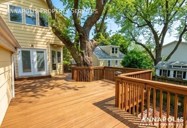 Building Photo - 33 Glen Ave