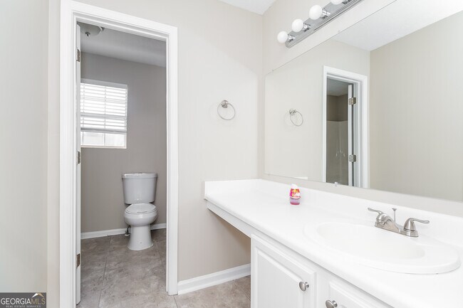 Building Photo - 9403 Highland Ridge