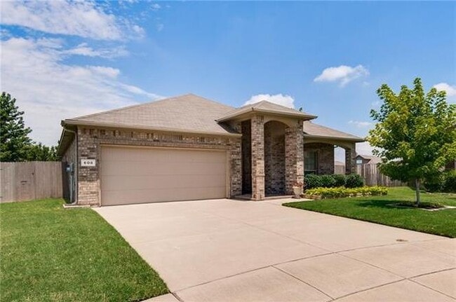 Building Photo - 608 Irish Glen Ct