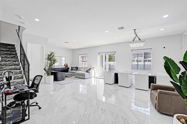 Building Photo - 3534 Forest View Cir