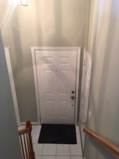 Building Photo - 943 Hillside Lake Terrace