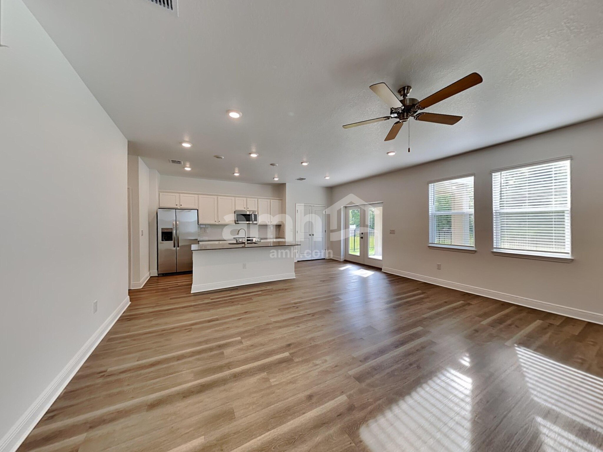 Building Photo - 6436 Atlantic Bch Ave