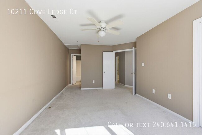 Building Photo - 10211 Cove Ledge Ct