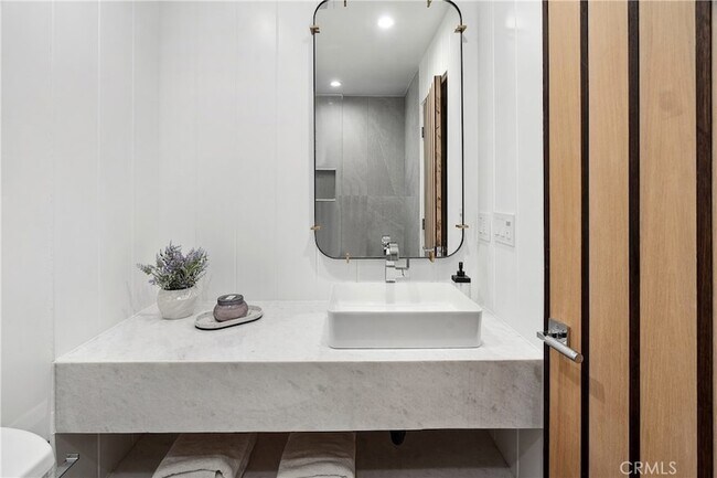 Building Photo - 4001 Coldstream Terrace