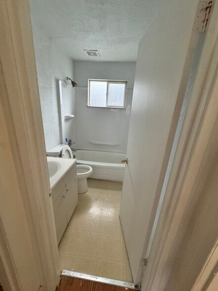 Building Photo - 8306 Wabash Ave S