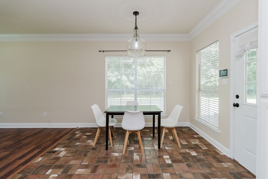 Building Photo - 38494 Ruby Dr