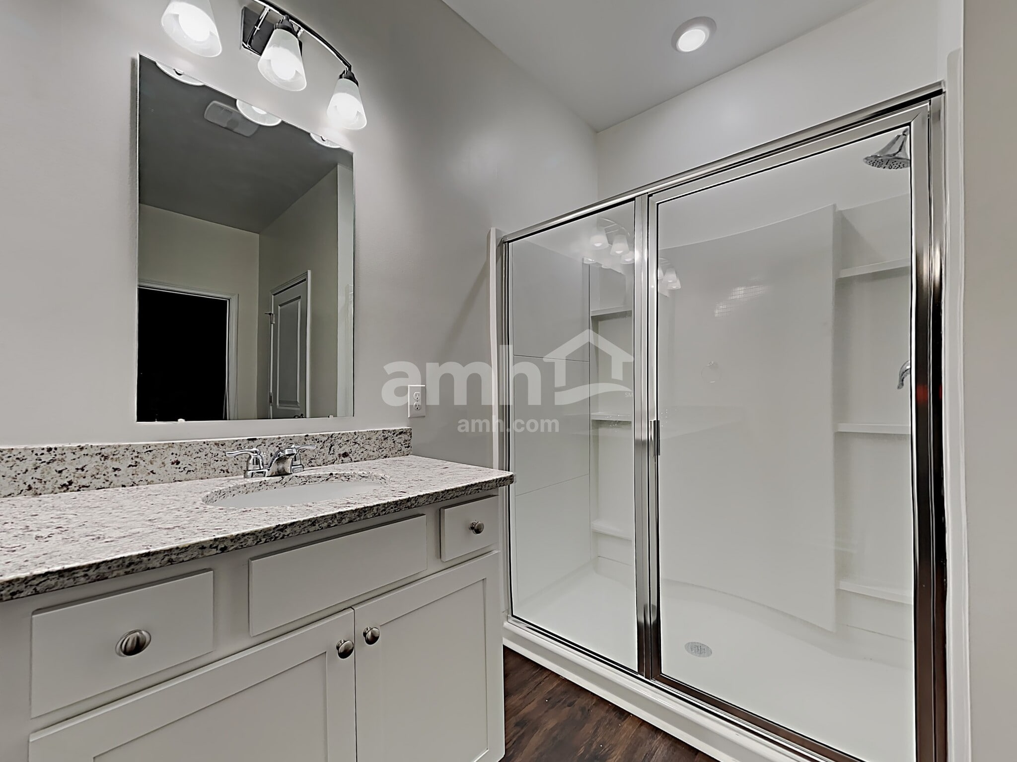 Building Photo - 275 Hogan Dr