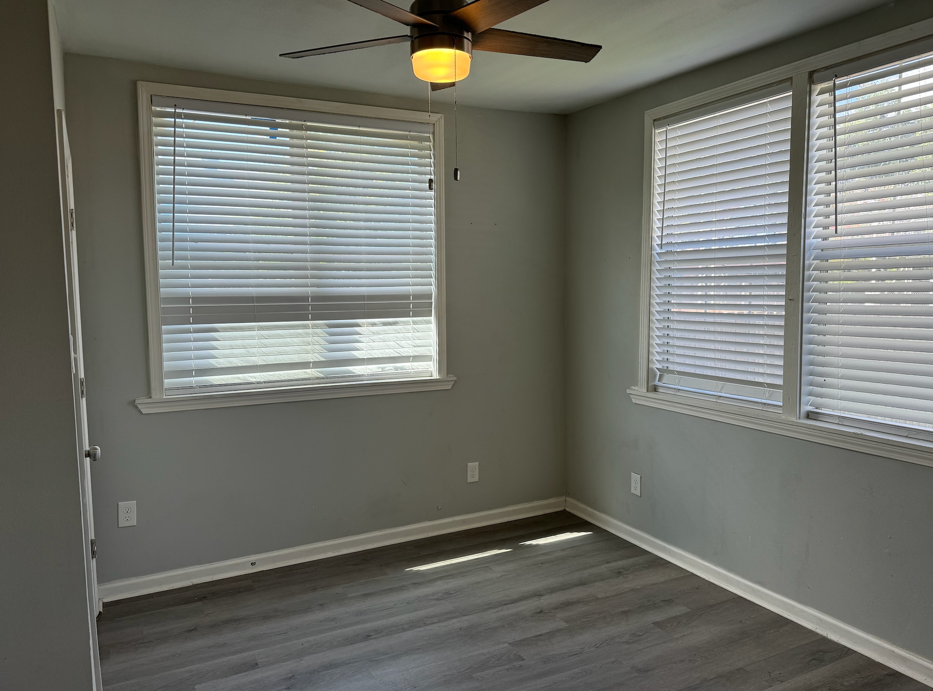 Building Photo - 1203 S 15th St