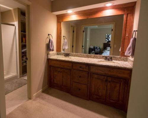 Building Photo - Luxury Living Just Minutes from Prairie Vi...