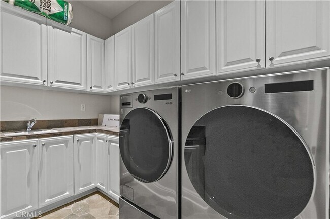 Building Photo - 4170 Prado De Los Zorros