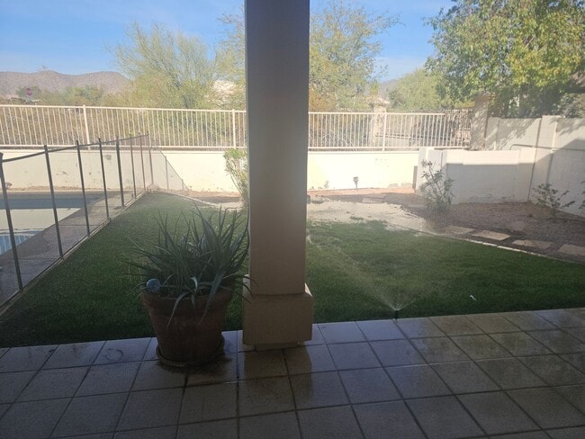 Building Photo - 4 bd 2.5 bth north east scottsdale home with pool