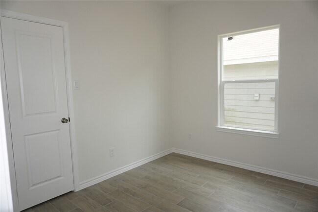 Building Photo - 11652 Vistawood St