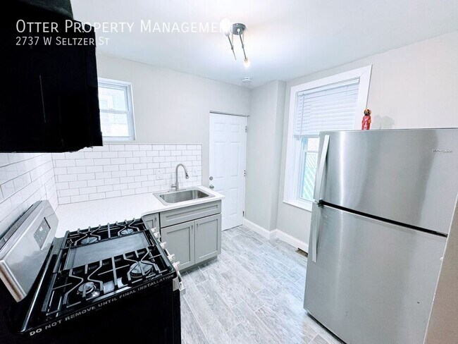 Building Photo - 2737 W Seltzer St