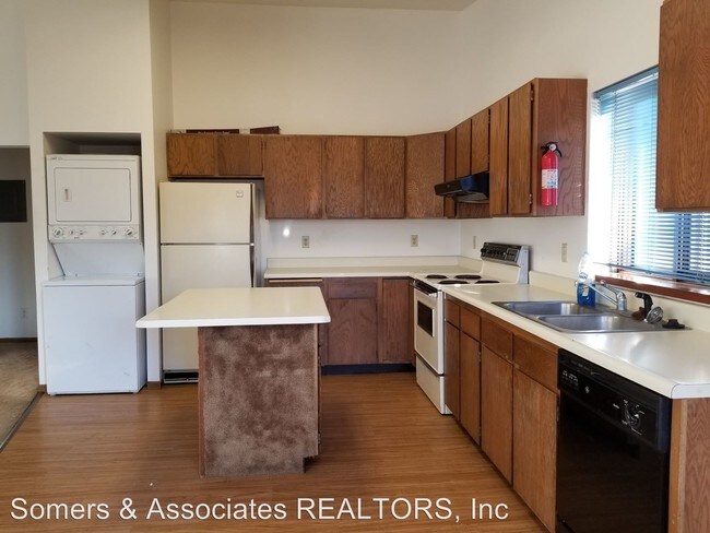 Building Photo - 1407 2nd Ave