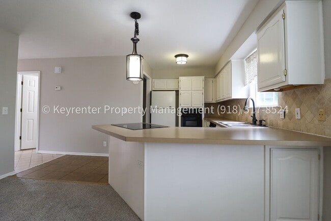 Building Photo - 1228 W 112th Dr S
