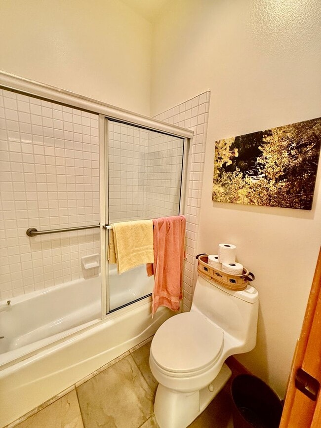 Building Photo - Snowcreek V – Stunning 4 Bed, 3 Bath Corner Unit