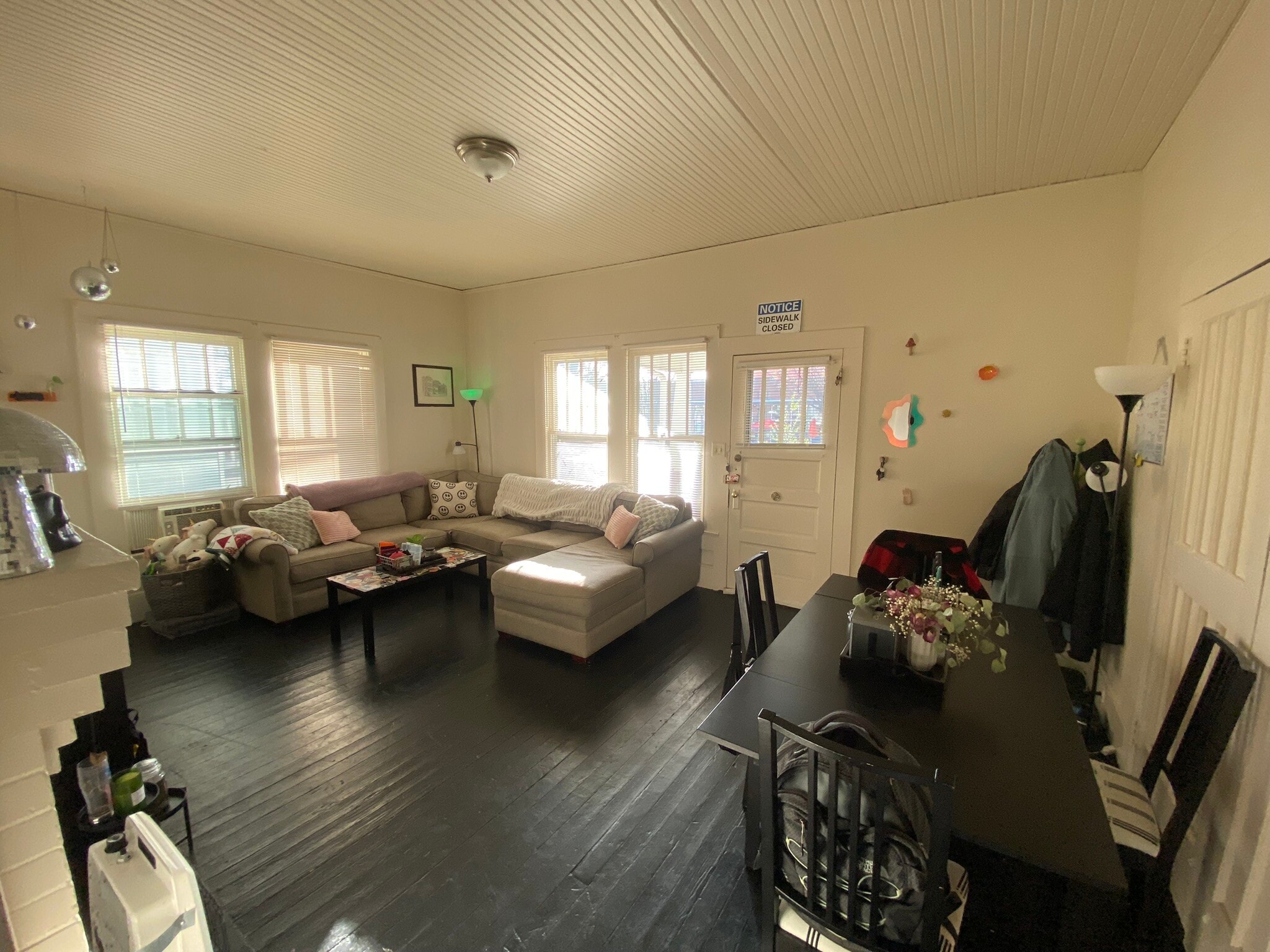 Building Photo - 920 W Morgan St