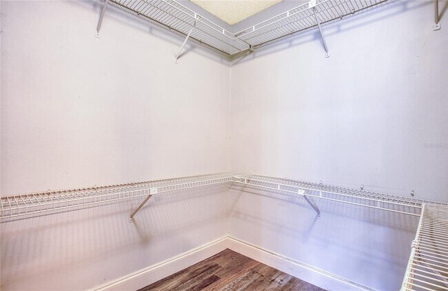 Building Photo - 2390 Bentley Dr