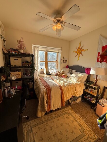 Building Photo - 624 Water St