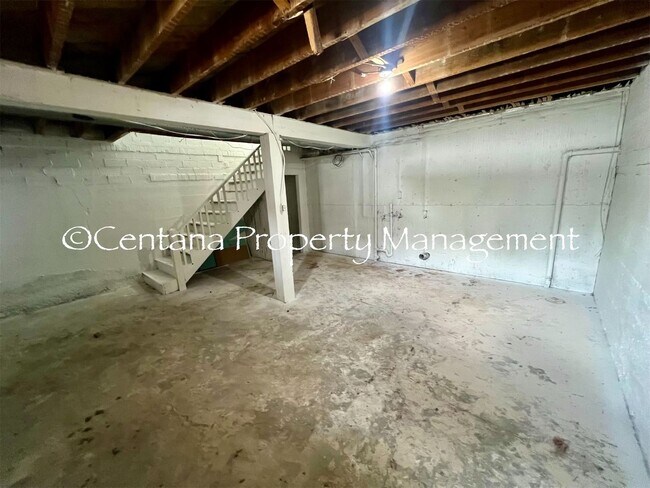 Building Photo - Johnson Apartments 412-422 4th St N