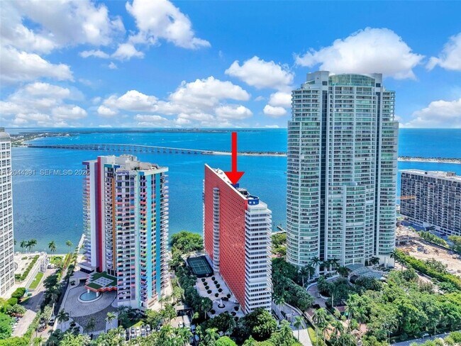 Building Photo - 1627 Brickell Ave