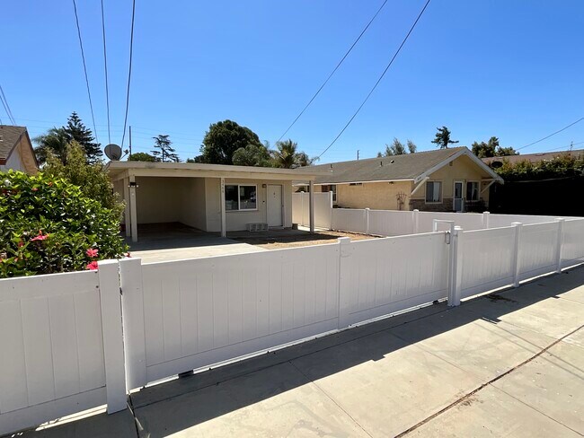 Primary Photo - 3466 West St