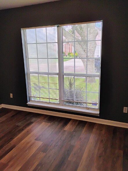 Building Photo - 2627 Canterwood Dr