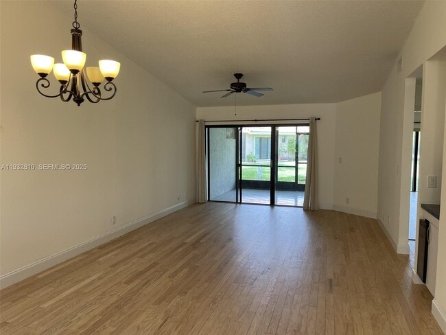 Building Photo - 16606 Greens Edge Cir