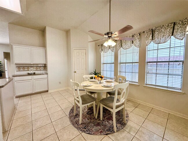 Building Photo - 5822 Carta Valley Ln