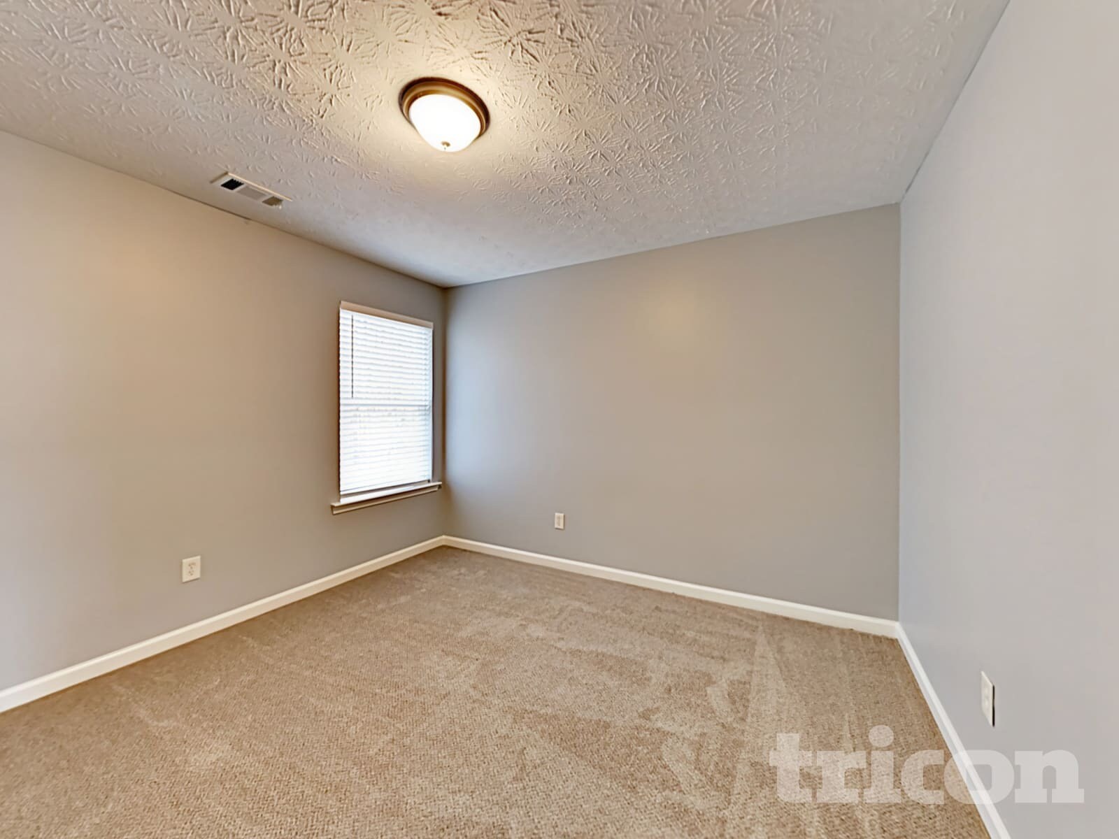 Building Photo - 422 Norton Xing