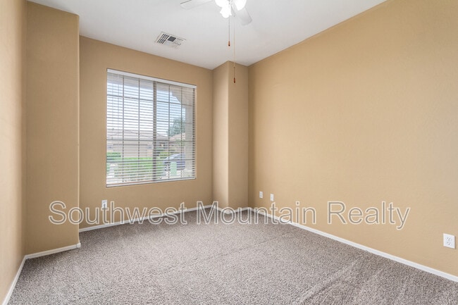 Building Photo - 28123 N Quartz Dr