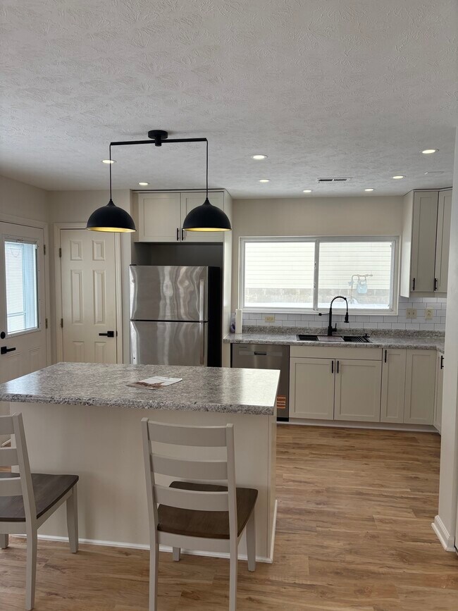 Building Photo - 1133 Reveres Run