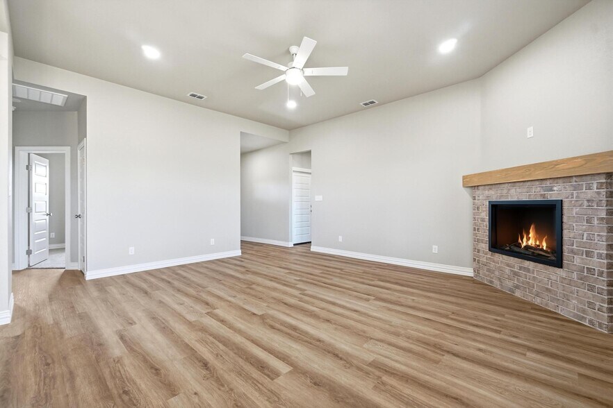 Building Photo - 7709 Sawdust Trl