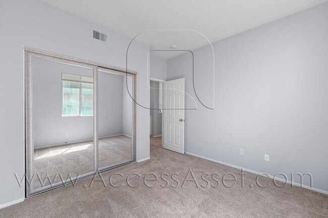 Building Photo - 27090 Adelanto Dr