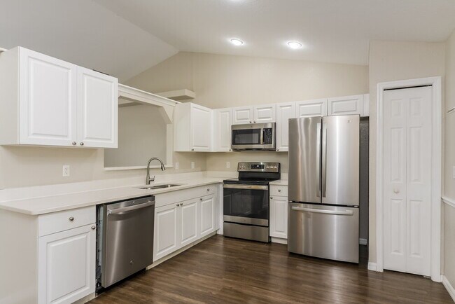 Building Photo - 2740 Settlers Trail